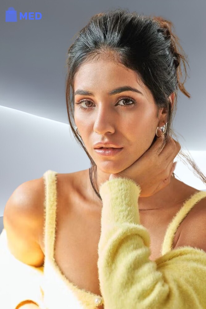 Model Female Indian
