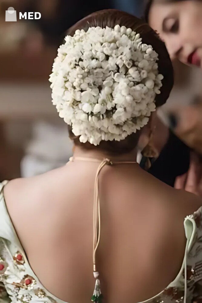 Marathi bride hairstyle simple