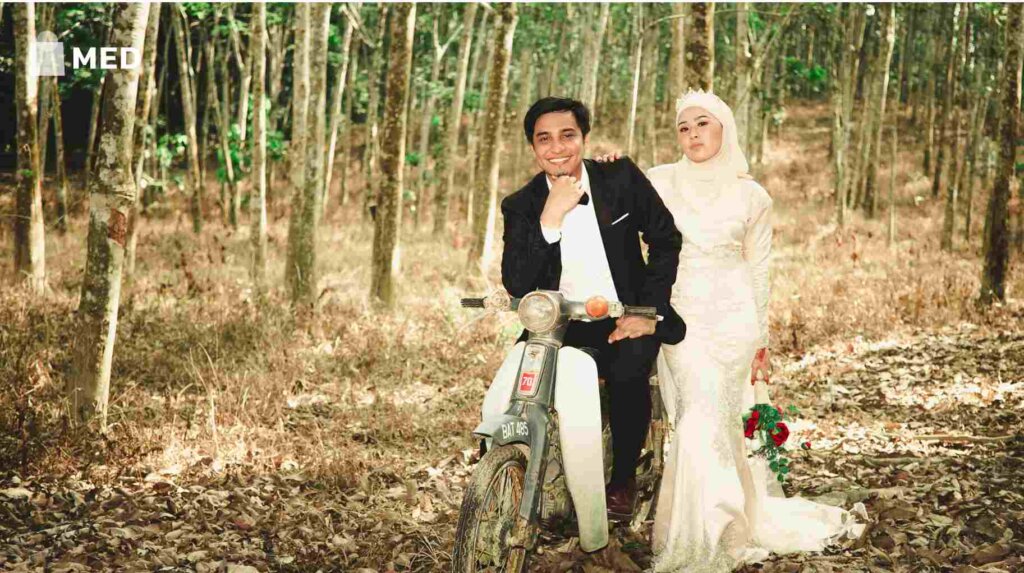 bridal pose pic